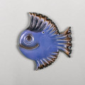 Niebieska figurka ceramiczna ryba do zawieszenia na ścianę