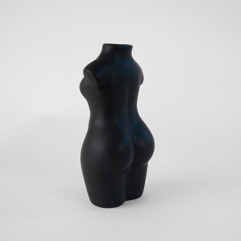 Czarny wazon ciało kobiety MHD0-01-48