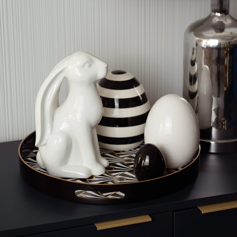Nowoczesna figurka porcelanowa czarne jajko MHD0-03-147